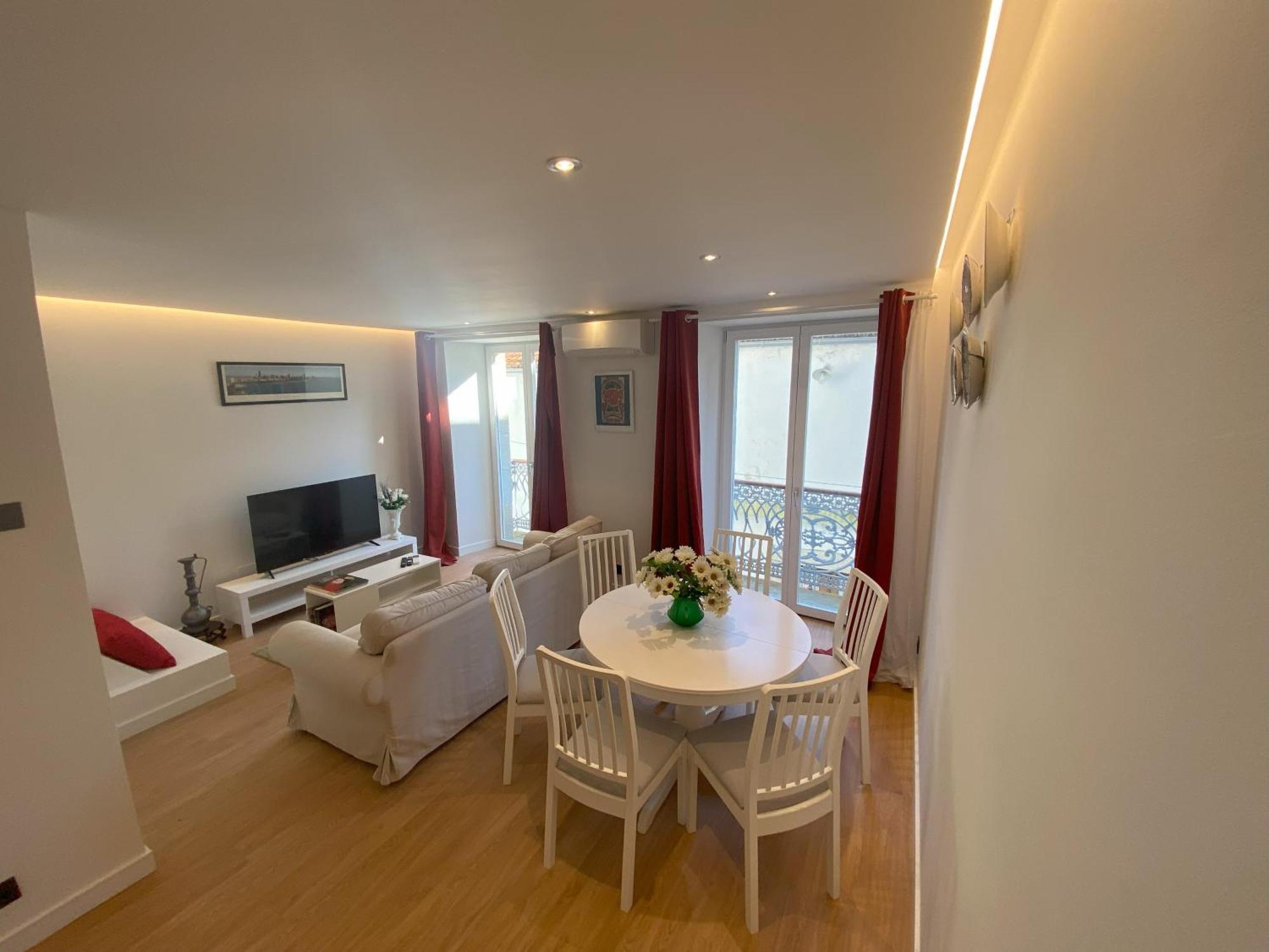 Apartamento En El Casco Antiguo De Bayona 바이오나 외부 사진